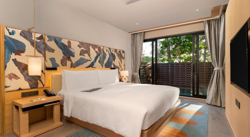 Image of Two-Bedroom Residential Suite with Oceanfront and Private Pool 4
