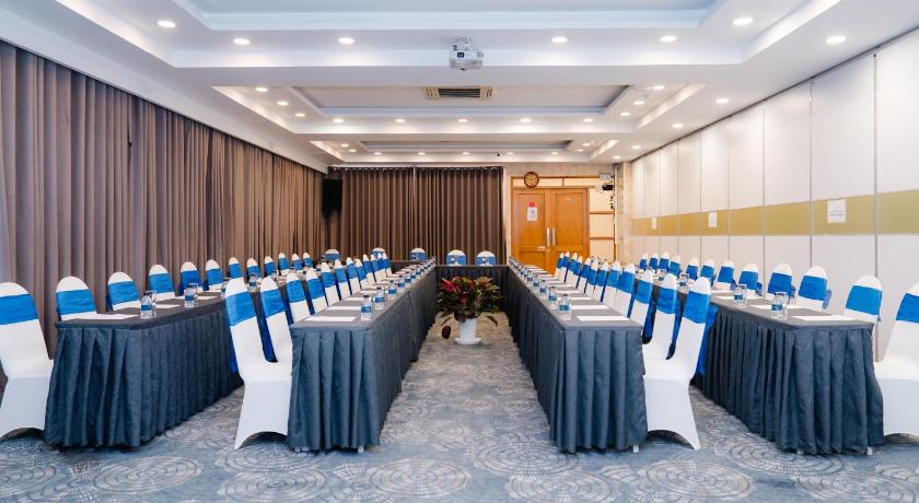 ホーチミン Viet Lotus Saigon Hotel 4つ星 ホテル プール