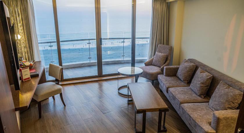Image of Panorama Suite, Non-Smoking 2