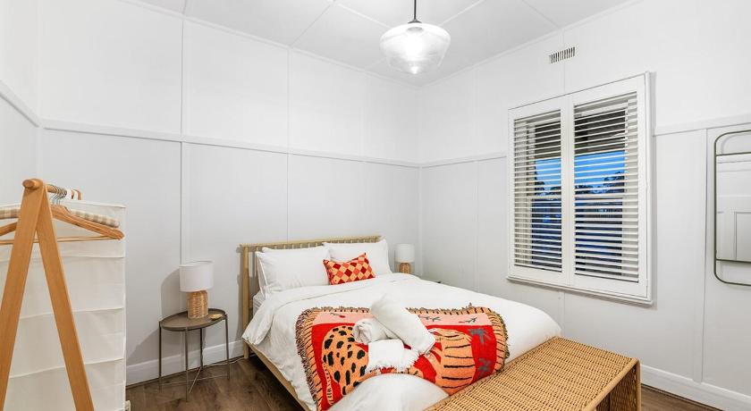 Settlers Cottage on Fitzroy Sleeps 6