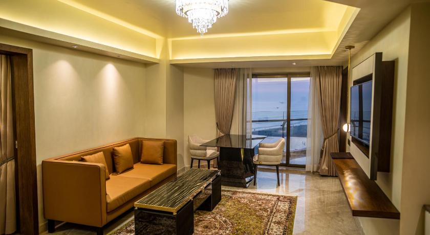 Image of Royal Suite, Non-Smoking 1