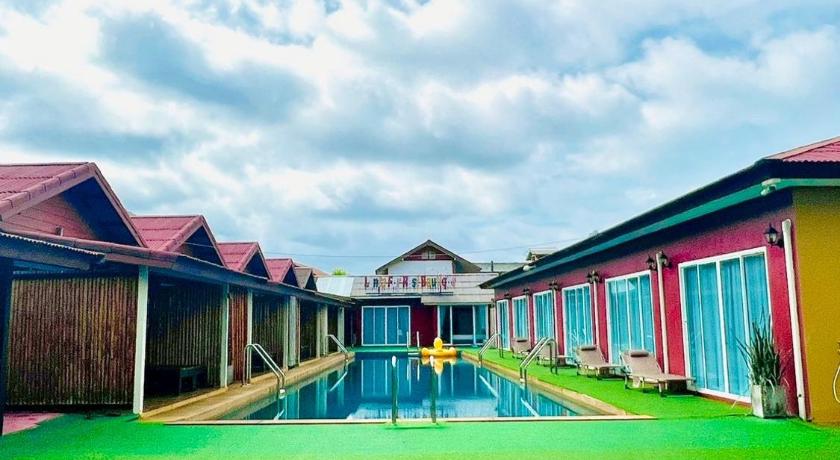 Image of Bungalow -  Water Front (4 Adults) 5