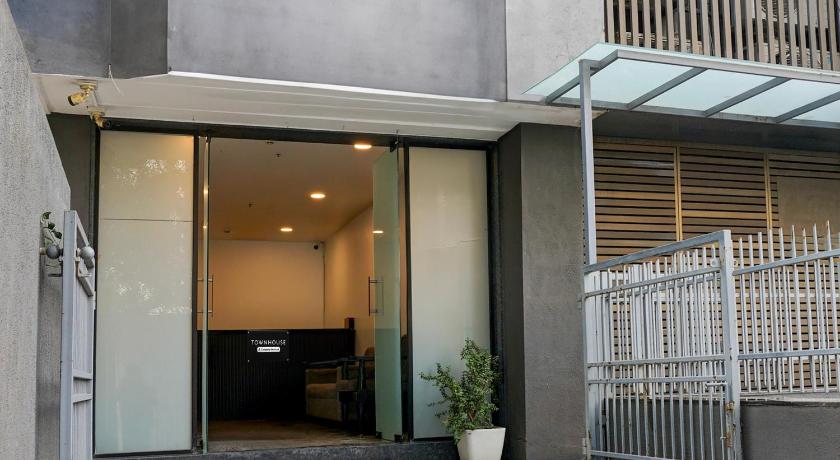 Super Townhouse Balewadi - image 14