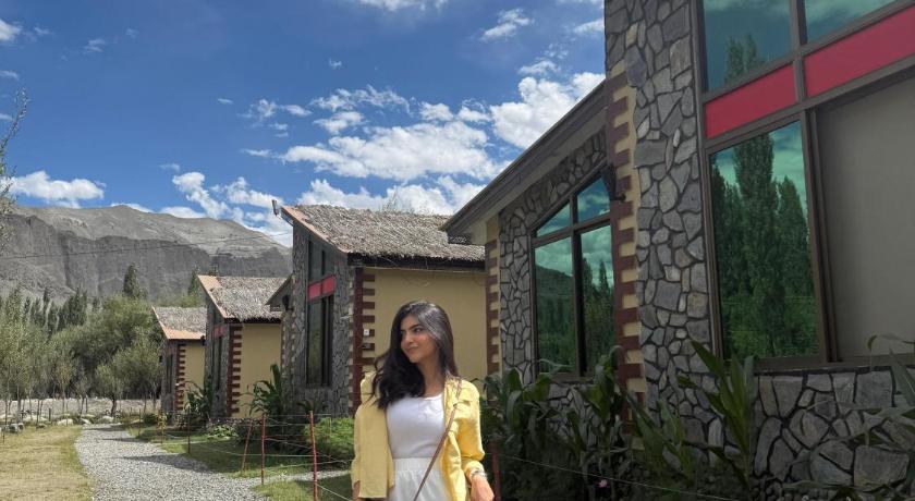 LOKAL Rooms x Skardu (Katpana Retreat)