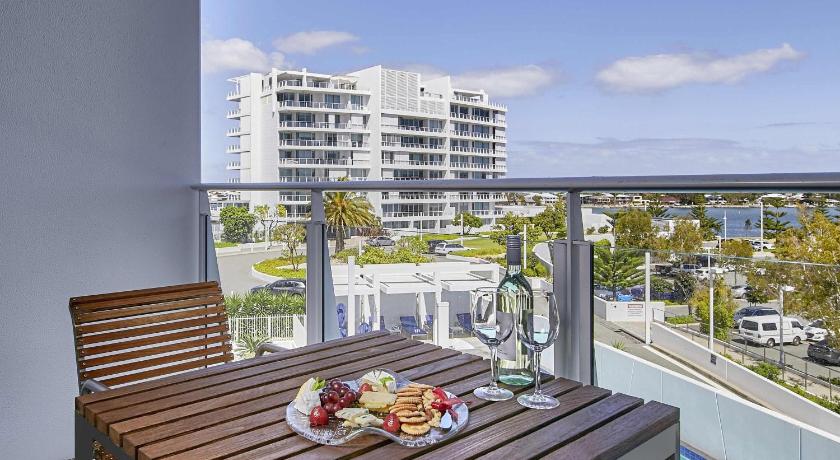 Image of One-Bedroom Standard Apartment 1