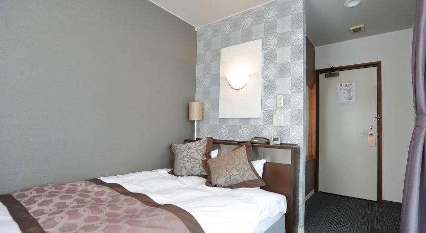 Image of Double Room - Non-Smoking 1
