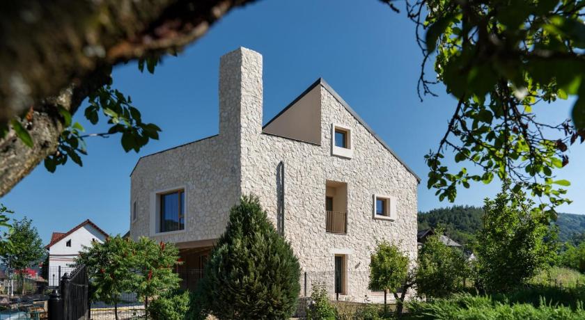 Stone Nest