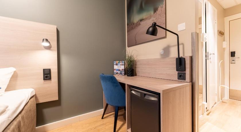 Image of Compact Room- No view 4