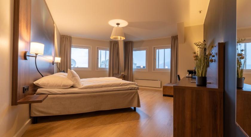 Image of Deluxe Double Room 6