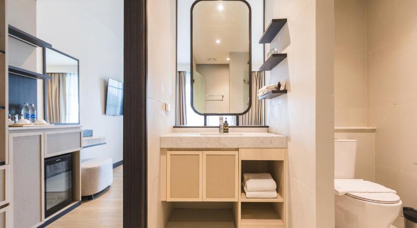 รูปของดีลักซ์ คอร์เนอร์ เตียงแฝด (Deluxe Corner Twin Room) 2