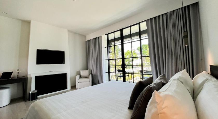 รูปของดีลักซ์ คอร์เนอร์ พร้อมอ่างอาบน้ำ (Deluxe Corner with Bathtub) 3