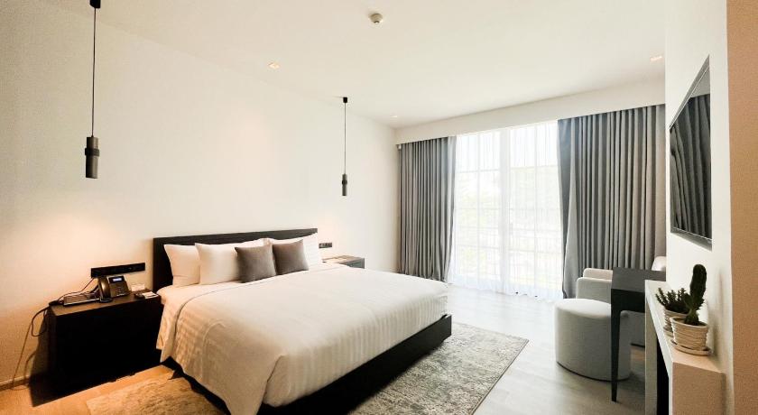 รูปของห้องสวีทพร้อมอ่างอาบน้ำ (Suite with Bathtub) 3