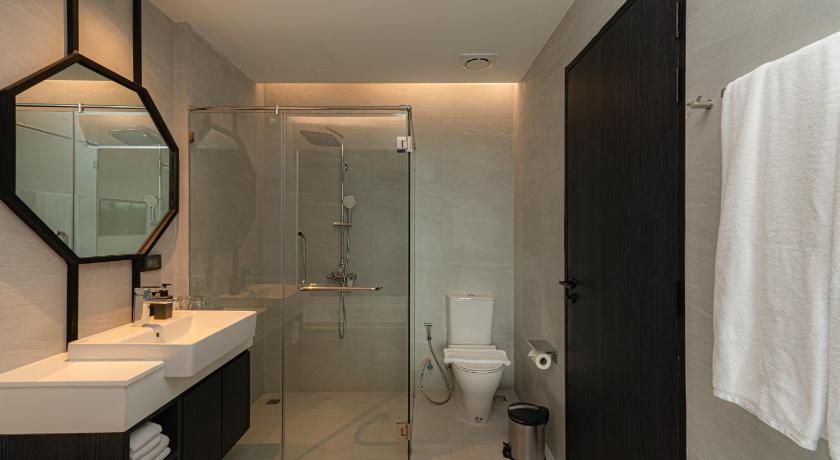 รูปของห้องสวีทพร้อมอ่างอาบน้ำ (Suite with Bathtub) 11