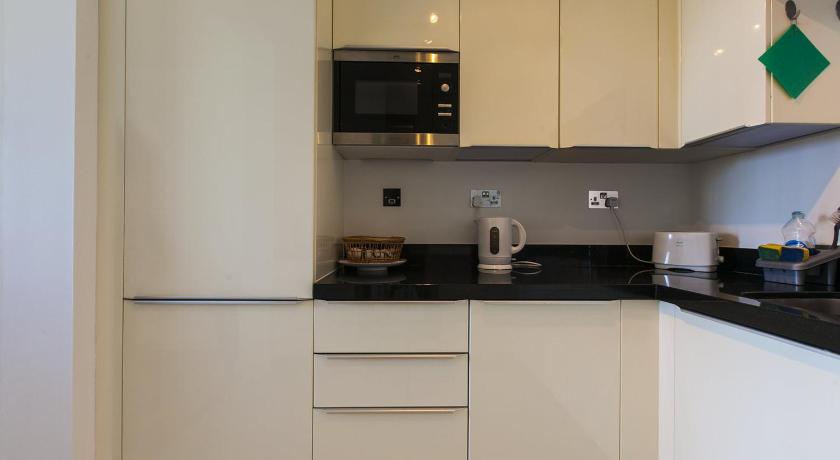 Image of Apartment 17