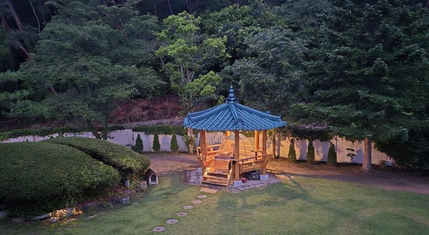 경주 초음정 4성급 숙소 로비