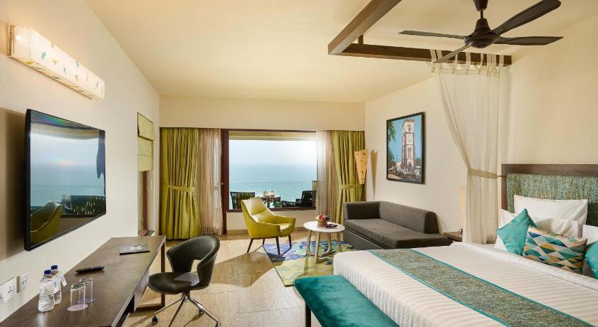 Deluxe Room with 1 Double Bed, Ocean Front with Balcony