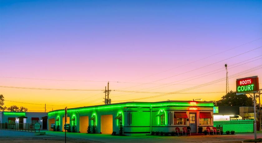 卡斯维尔 Boots Court Motel 住宿 景观