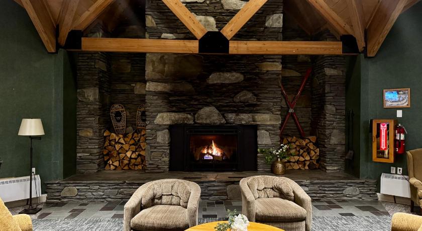 링컨 (NH) B103 Stylish Loon Mountain Studio Condo with Pool and Hot Tub 5성급 숙소 로비