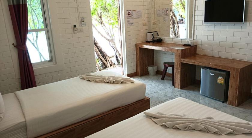 Image of Standard Twin Room 0