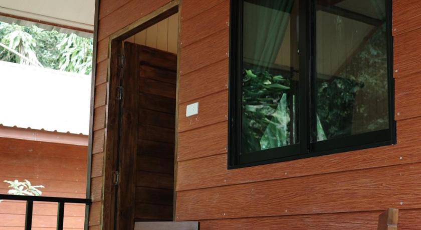Image of Deluxe Bungalow 7