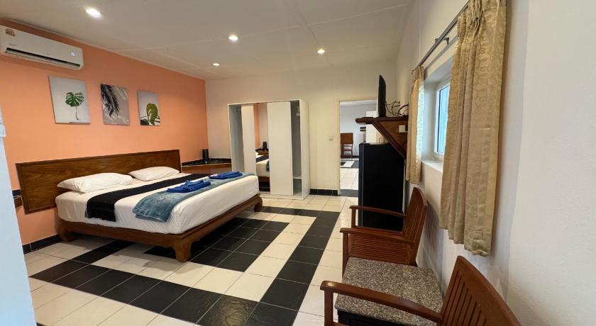 Image of Two-Bedroom Bungalow 6