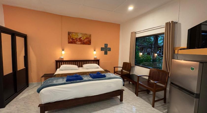 Image of Superior Bungalow 3