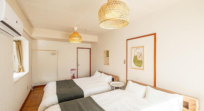 静岡 Spacious Living and Garden 10 min walk from Shizuoka station 4つ星 宿泊施設 プール