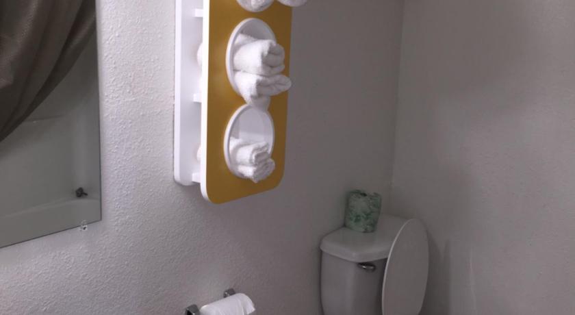 Motel 6-Prairie Du Chien, WI photo