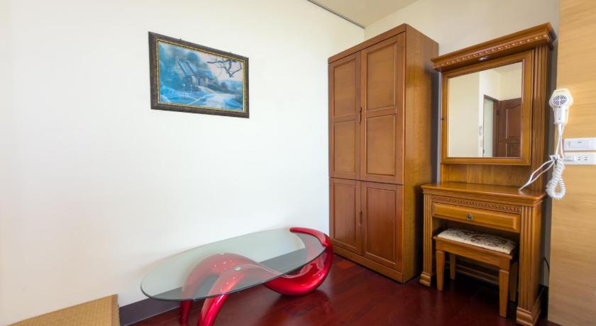 Image of Deluxe Quadruple Room 1