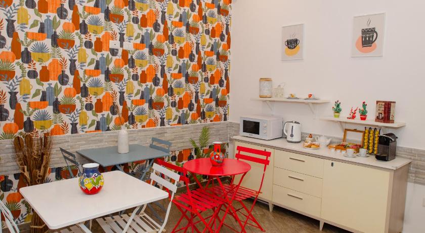 B&B Da Ary Colorful Rooms – Naples, CO