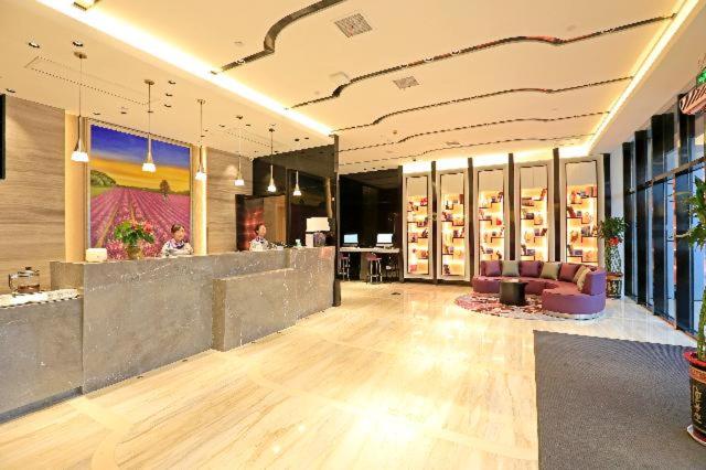 Lavande Hotels Taixing Jiangping Road Yangguang Yipin – Taixing, Taizhou, VA