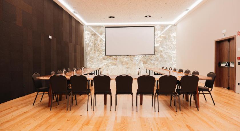 ポルト The Log Porto Hotel by Piamonte Hotels 4つ星 ホテル 外観