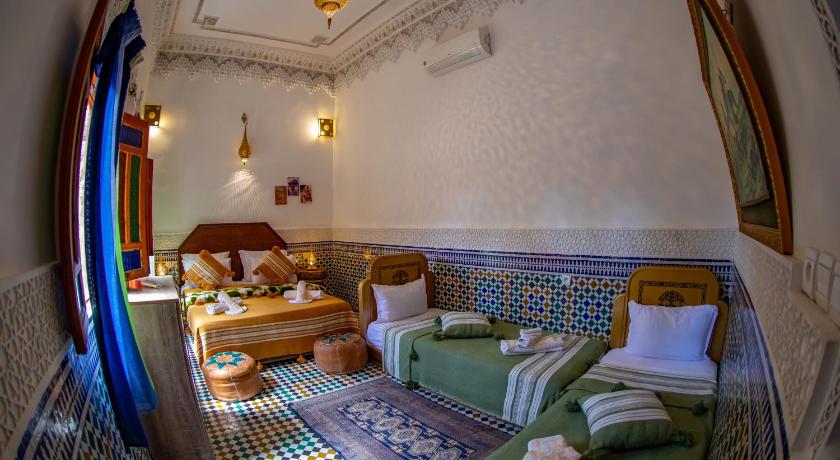 Image of Superior Triple Room 7