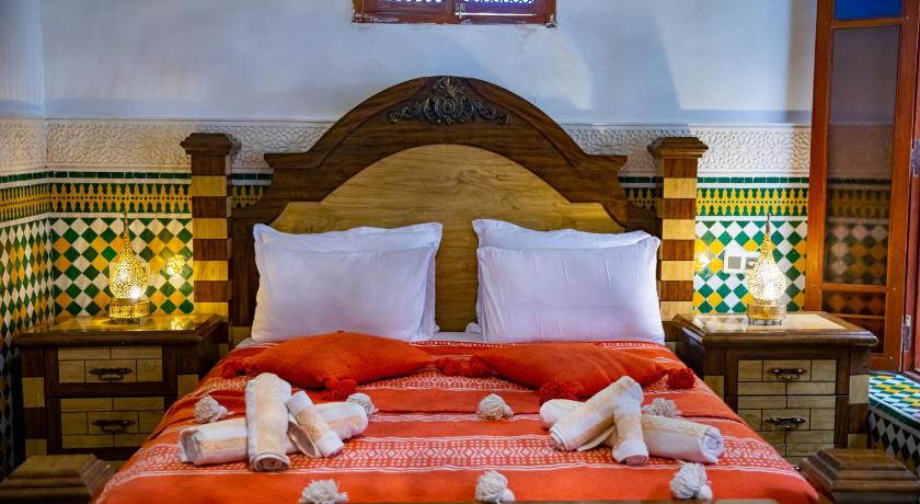 Image of Deluxe King Suite 15
