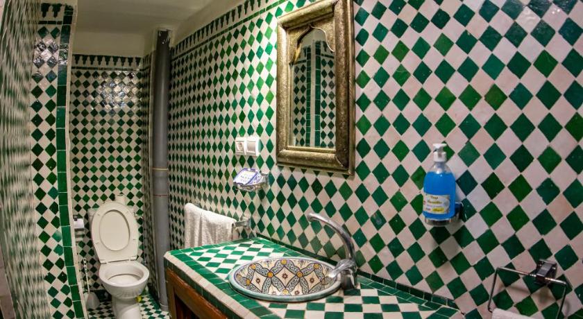 Image of Deluxe King Suite 2