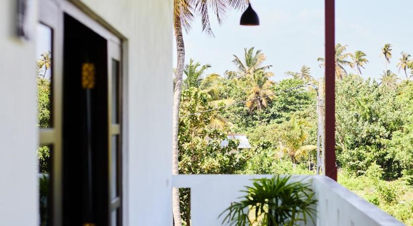 Lum Residence - image 6