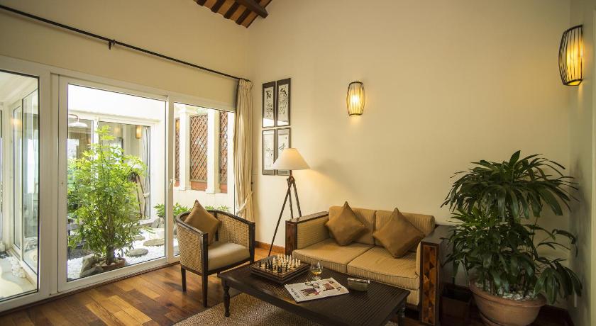 Image of Ocean Front Suite 10