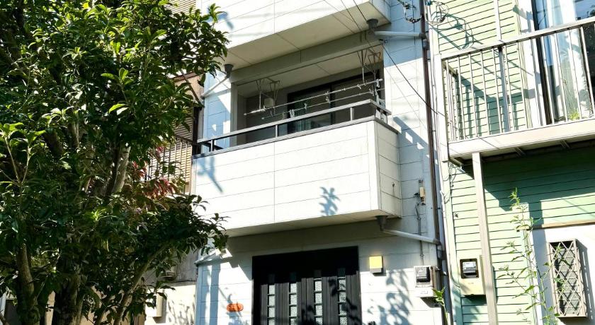 横浜 横浜中華街,元町,山手エリア観光に最適,静かで62平米快適な一軒家,鎌倉へも好アクセス! 3星级 住宿 泳池