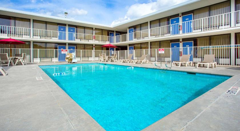 Motel 6 Baton Rouge Southeast