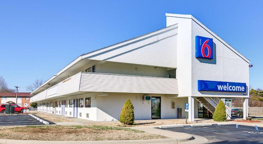 Motel 6-Springfield, MO - North