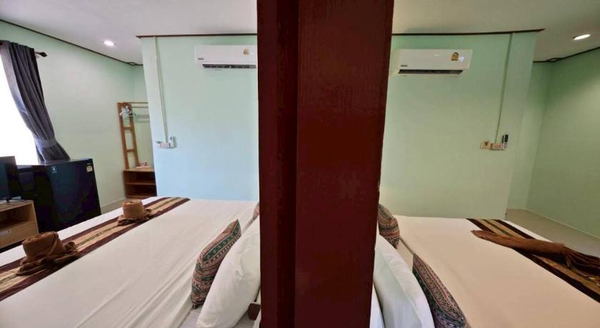 Image of Family Room 6