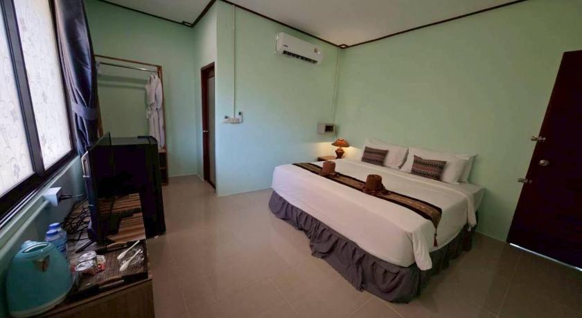 Image of Family Room 1
