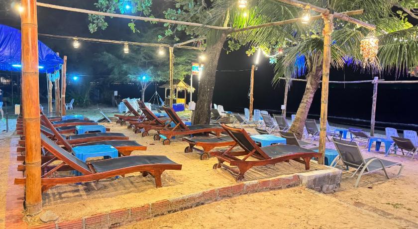 Lanta Island Resort - image 30