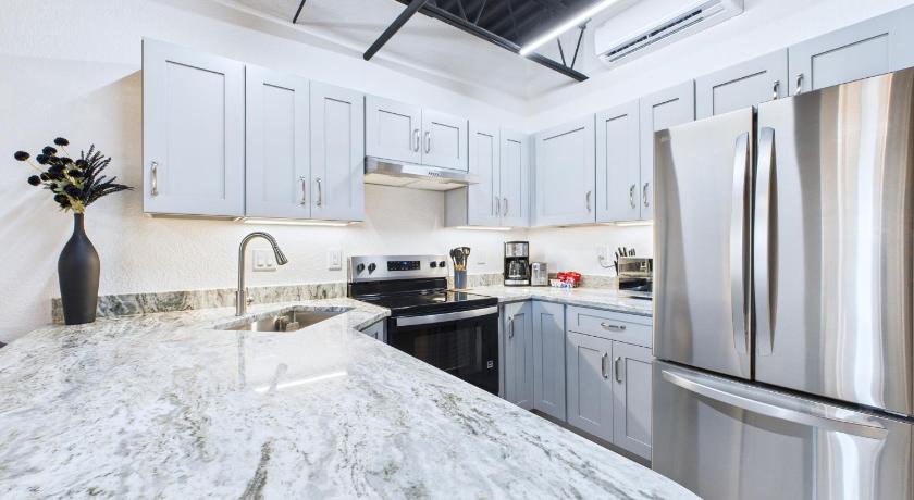 Chic Loft Retreat Near Port Canaveral -Unit 202