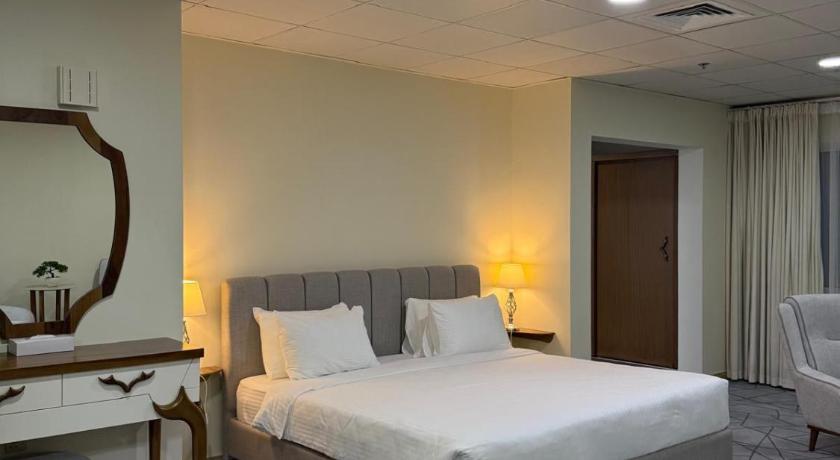 Image of Deluxe Suite 0