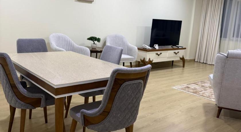 Image of Royal Suite 12
