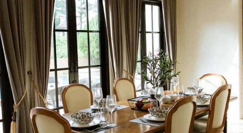 Khao Yai The Ozone Khao Yai Pool Villa 36 4-Star Guesthouse lobby