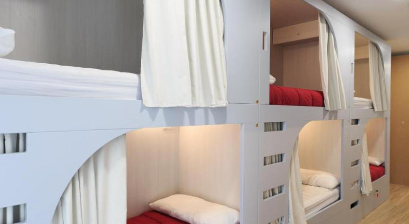 Albergue de Pamplona-Irunako — Hotel in Pamplona