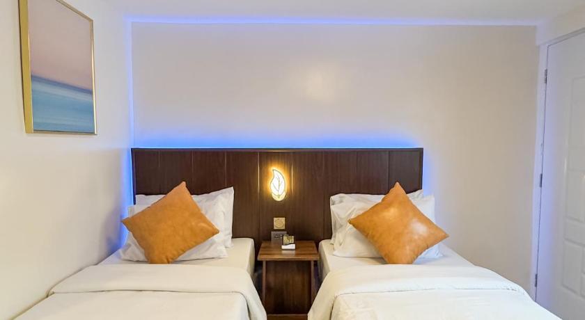 Image of Superior Twin Room 10