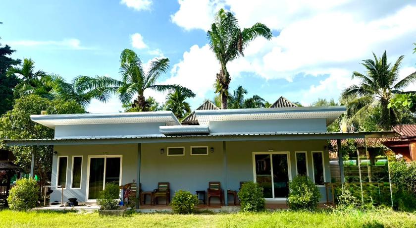 Image of Standard double garden view 1